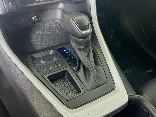 Photo of 2024 Midnight Black Metallic Toyota RAV4