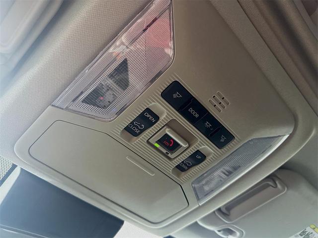 Photo of 2024 Midnight Black Metallic Toyota RAV4