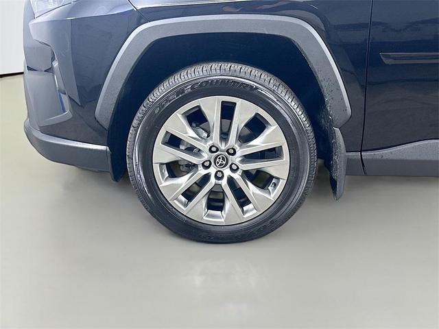 Photo of 2024 Midnight Black Metallic Toyota RAV4