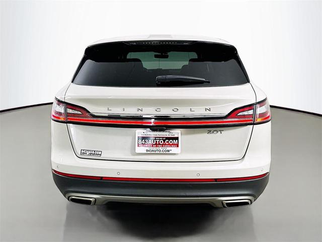 Photo of 2019 Pearl Metallic Lincoln Nautilus