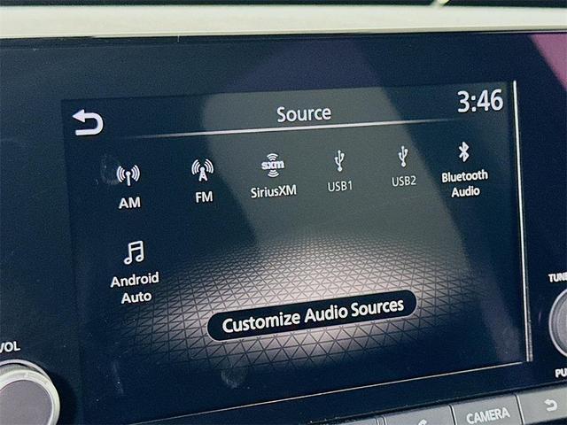 Photo of 2023 Glacier White Nissan Pathfinder