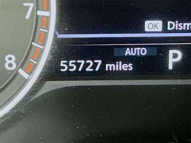 Photo of 2023 Glacier White Nissan Pathfinder