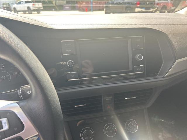 Photo of 2019 Silk Volkswagen Jetta