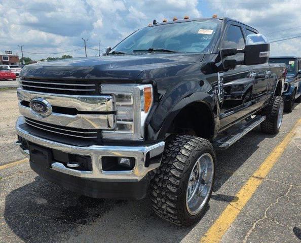 Photo of 2019 Agate Black Metallic Ford F-350