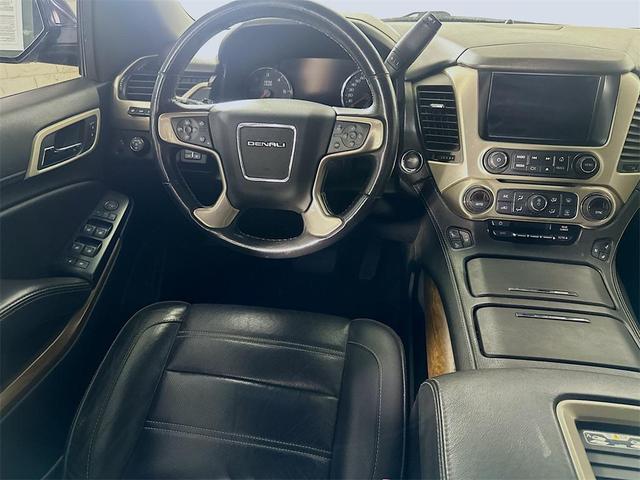 Photo of 2020 Carbon Black Metallic GMC Yukon XL