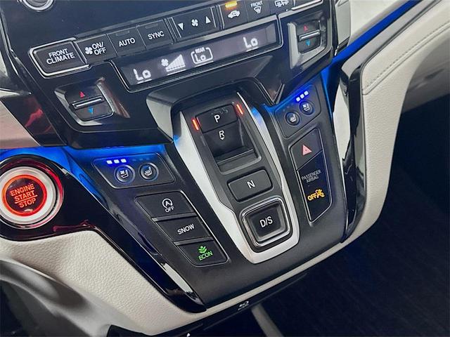 Photo of 2020 Lunar Silver Metallic Honda Odyssey