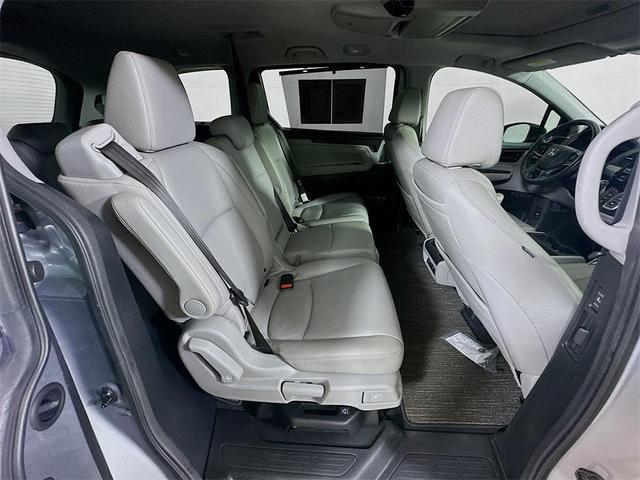 Photo of 2020 Lunar Silver Metallic Honda Odyssey