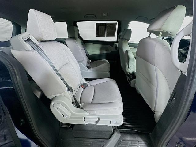 Photo of 2021 Obsidian Blue Pearl Honda Odyssey