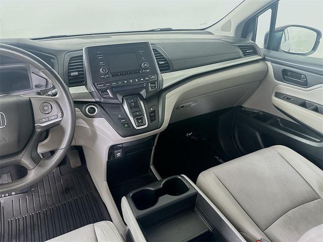 Photo of 2021 Obsidian Blue Pearl Honda Odyssey