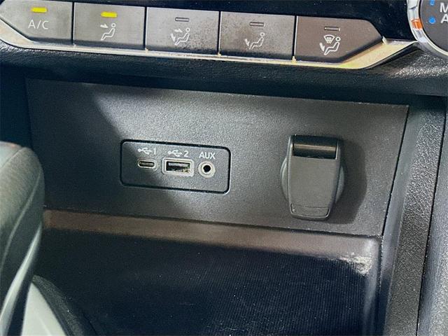 Photo of 2023 Brilliant Silver Metallic Nissan Sentra