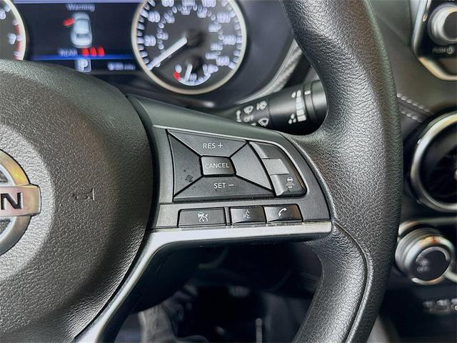 Photo of 2023 Brilliant Silver Metallic Nissan Sentra