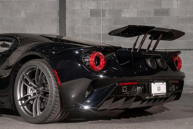 Photo of 2018 Black Ford GT