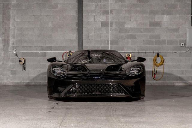 Photo of 2018 Black Ford GT