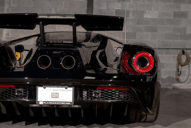 Photo of 2018 Black Ford GT