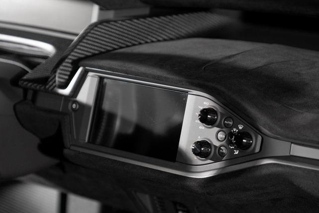 Photo of 2018 Black Ford GT