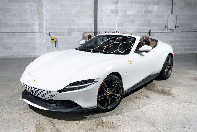 Photo of 2024 White Ferrari Roma Spider