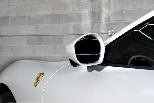 Photo of 2024 White Ferrari Roma Spider