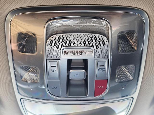 Photo of 2026 Uyuni White Genesis GV70
