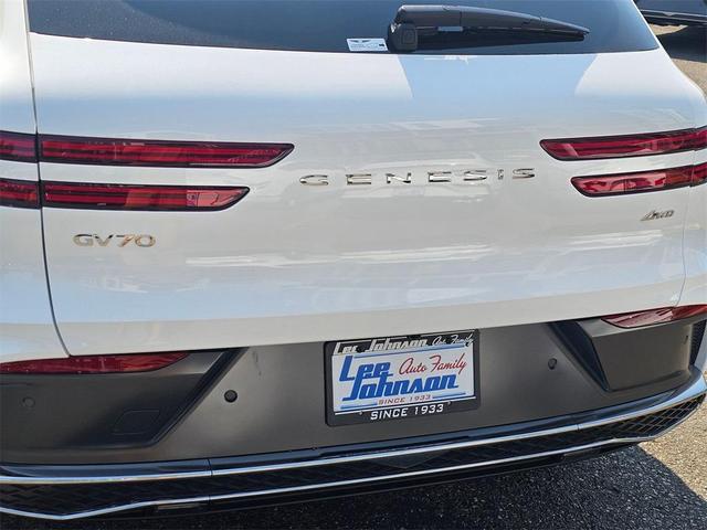 Photo of 2026 Uyuni White Genesis GV70