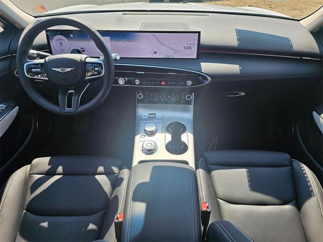 Photo of 2026 Uyuni White Genesis GV70