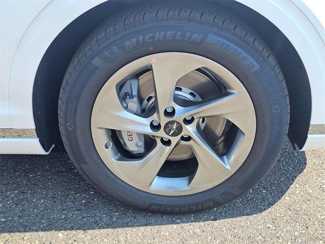 Photo of 2026 Uyuni White Genesis GV70