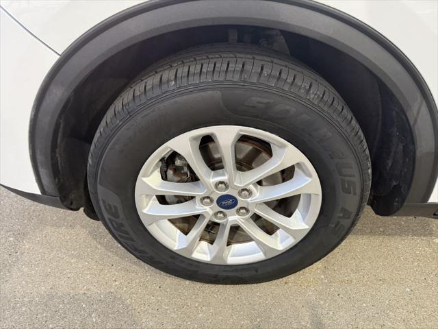 Photo of 2020 WHITE Ford Escape