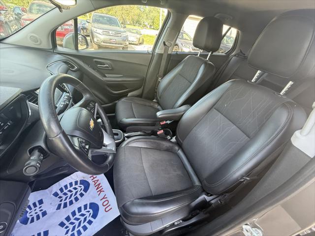 Photo of 2022 GOLD Chevrolet Trax