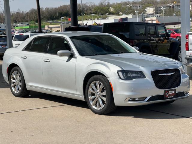 2019 Chrysler 300