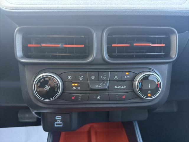 Photo of 2022 ORANGE Ford Maverick