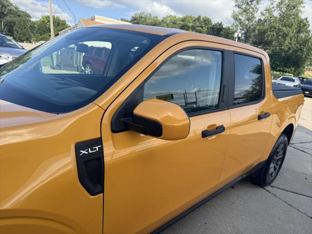 Photo of 2022 ORANGE Ford Maverick