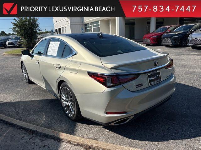 Photo of 2022 Moonbeam Beige Metallic Lexus ES 350
