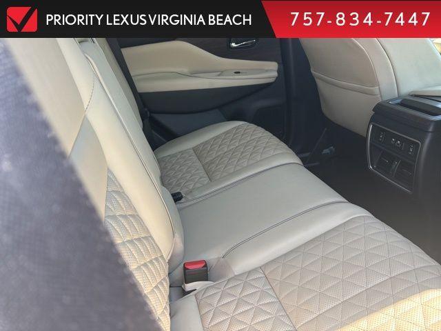 Photo of 2020 Deep Blue Pearl Nissan Murano