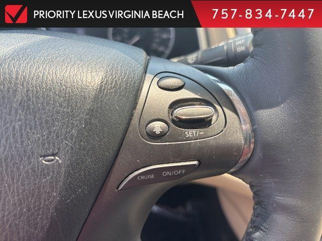Photo of 2020 Deep Blue Pearl Nissan Murano