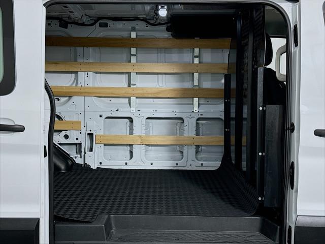 Photo of 2023 OXFORD WHITE Ford Transit-250