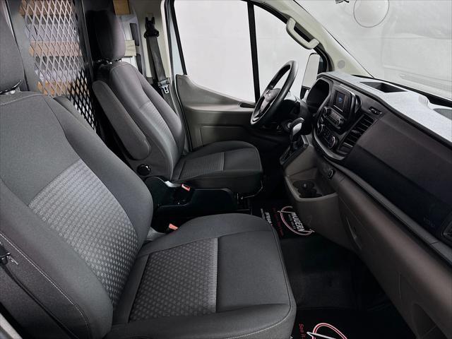 Photo of 2023 OXFORD WHITE Ford Transit-250