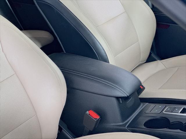 Photo of 2021 VELOCITY BLUE METALLIC Ford Escape
