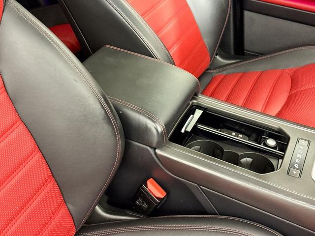 Photo of 2018 Black Land Rover Range Rover Evoque