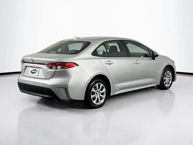Photo of 2024 Classic Silver Metallic Toyota Corolla