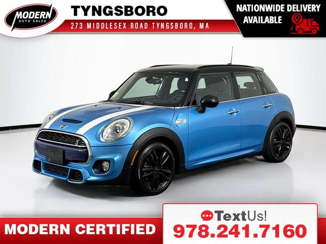 Photo of 2015 Electric Blue Metallic MINI Hardtop