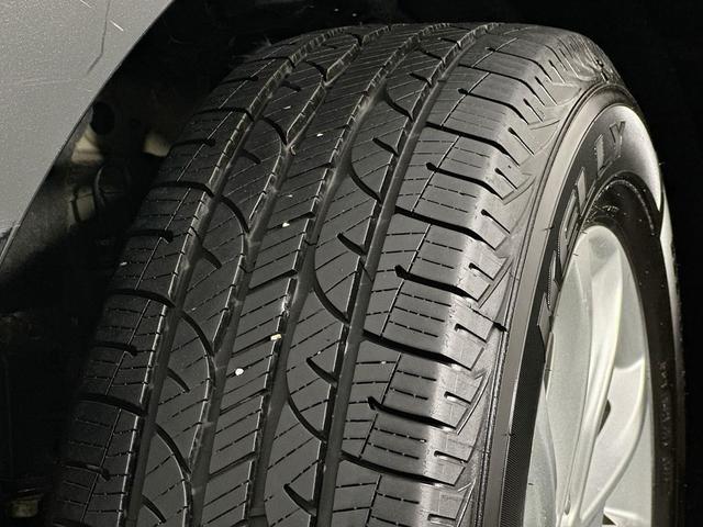 Photo of 2020 Mosaic Black Metallic Chevrolet Equinox