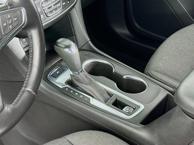 Photo of 2020 Mosaic Black Metallic Chevrolet Equinox