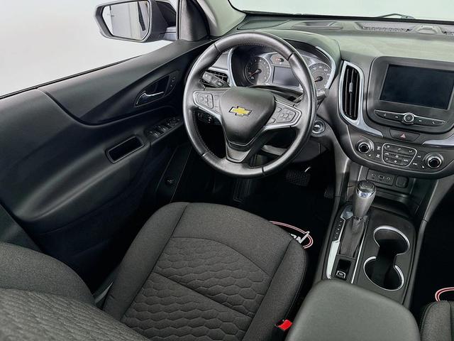 Photo of 2020 Mosaic Black Metallic Chevrolet Equinox