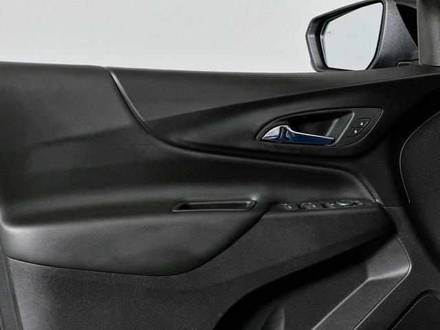 Photo of 2020 Mosaic Black Metallic Chevrolet Equinox