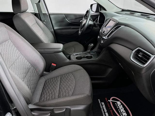 Photo of 2020 Mosaic Black Metallic Chevrolet Equinox
