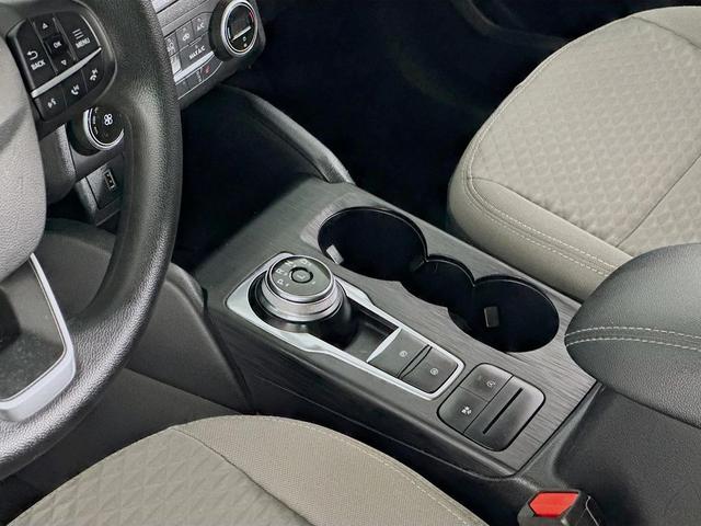 Photo of 2020 OXFORD WHITE Ford Escape