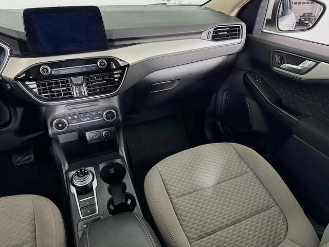 Photo of 2020 OXFORD WHITE Ford Escape