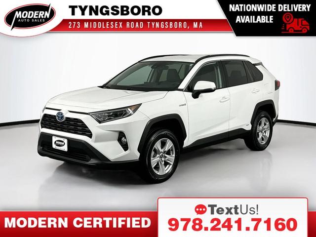 Photo of 2021 Super White Toyota RAV4 Hybrid