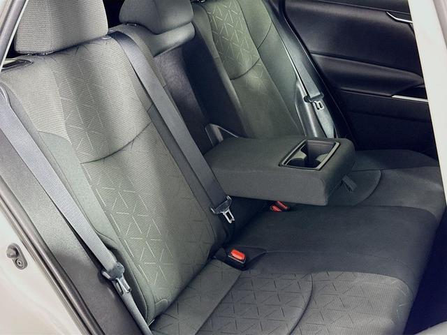 Photo of 2021 Super White Toyota RAV4 Hybrid