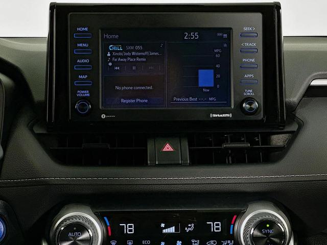 Photo of 2021 Super White Toyota RAV4 Hybrid
