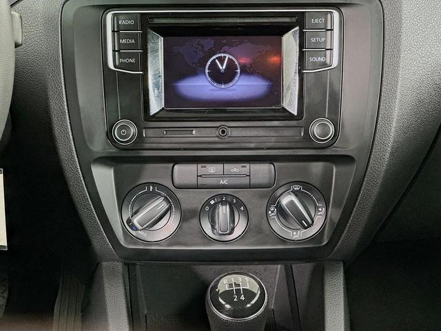 Photo of 2017 White Silver Metallic Volkswagen Jetta